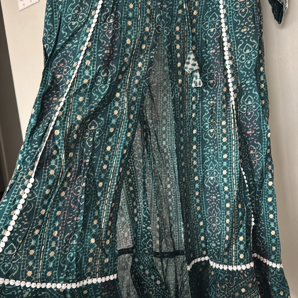 Green Kurti with pants..Indian clothing - Picture 4 of 5